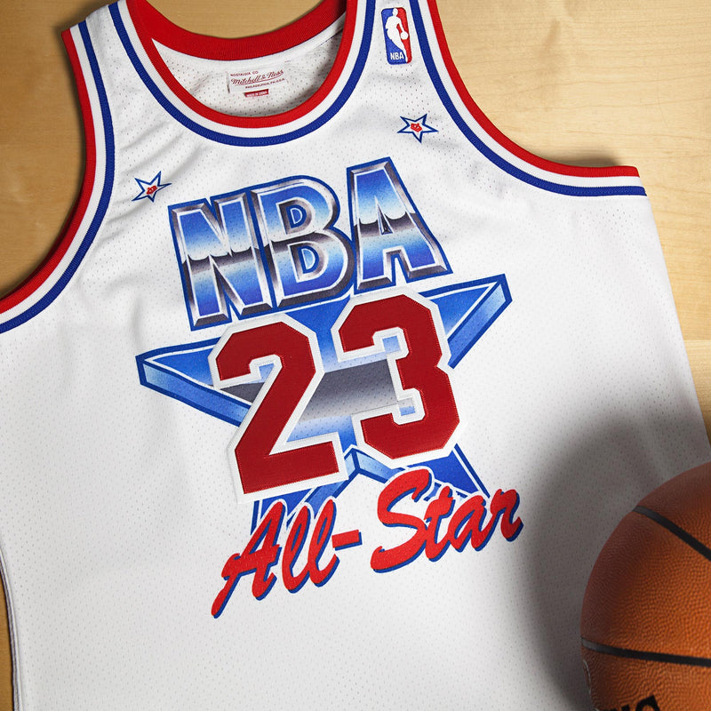 White jersey – view 1