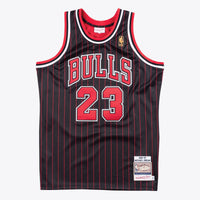 Chicago Bulls jersey – view 1