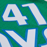 Dallas Mavericks jersey – view 6