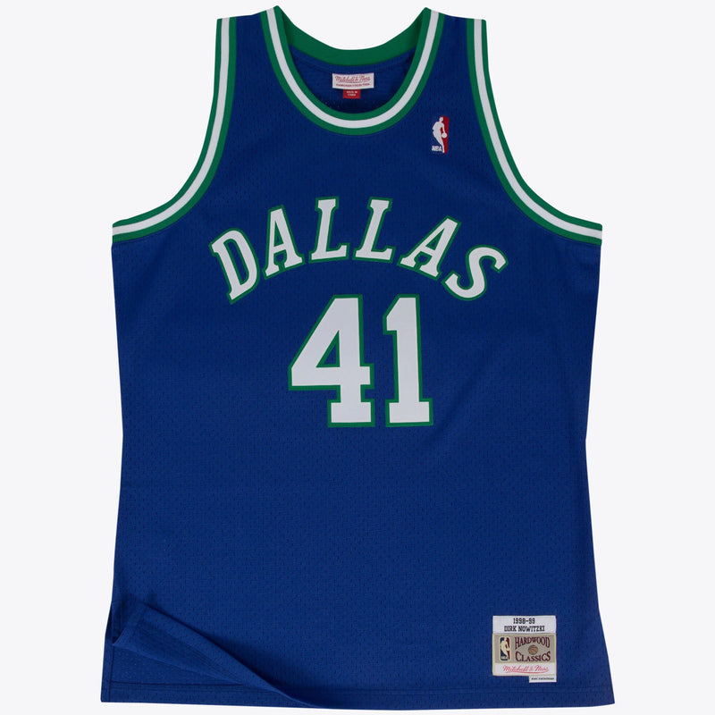 Dallas Mavericks jersey – view 1