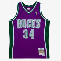 Milwaukee Bucks jersey – view 1